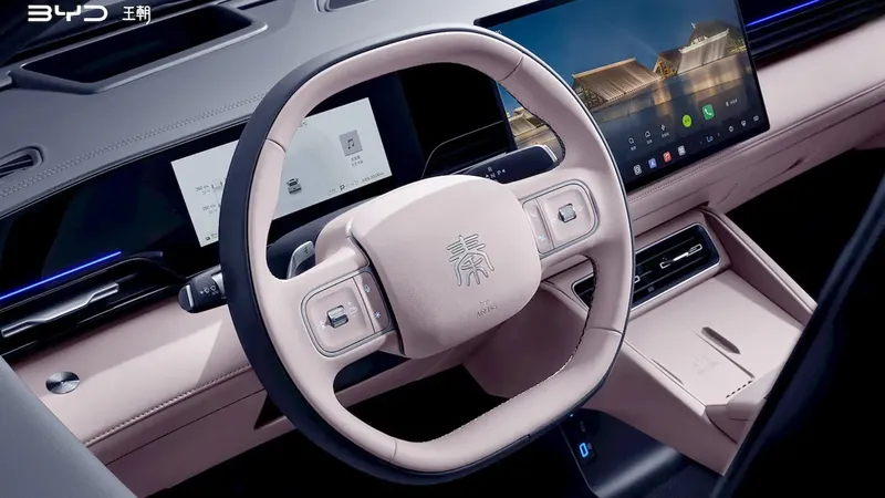 ‘El arma’ de BYD para ser la mayor pesadilla del Tesla Model 3: carga al 97% en 9 minutos y tiene 630 km de autonomía