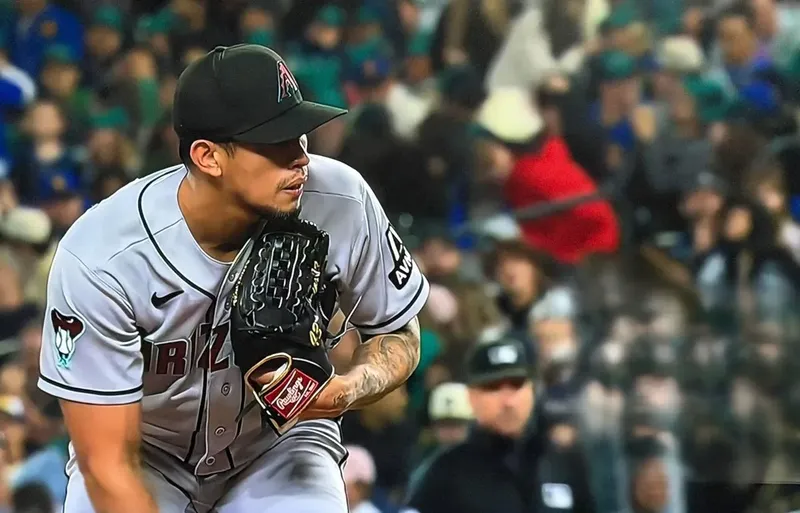 Jonathan Loáisiga gana su séptimo juego en Grandes Ligas con Arizona