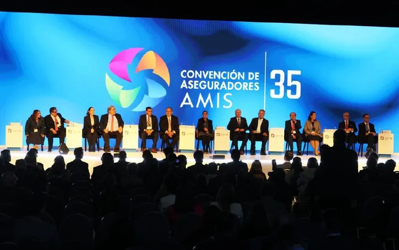 El 2025, un parteaguas para el sector de seguros en México: AMIS