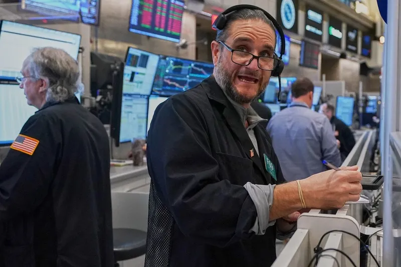 Wall Street marca nuevos récords entre visita de Donald Trump a China y presión inflacionaria