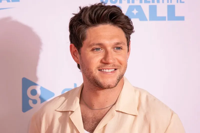 Niall Horan dice que no asistirá a la boda de Harry Styles y Zoë Kravitz