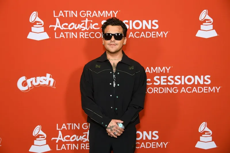 Christian Nodal se habría reencontrado con Inti pese a restricciones legales, según reportes