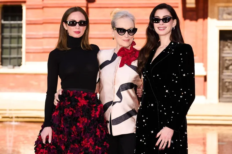 ¿Cuánto les pagaron a Anne Hathaway, Meryl Streep y Emily Blunt en “Devil Wears Prada 2”?