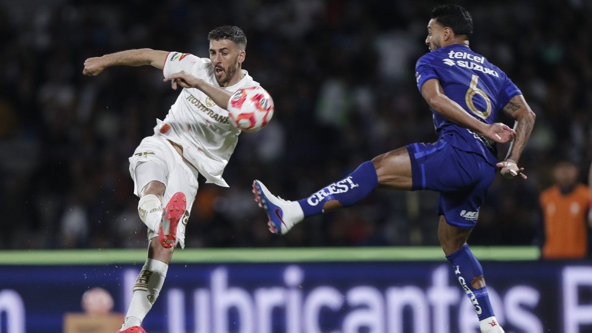 El bicampeón Toluca aplacó los zarpazos de Pumas y les quitó el invicto: 2-3