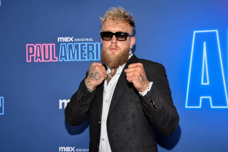 Jake Paul ofrece 200 millones de dólares al Canelo Álvarez para una pelea