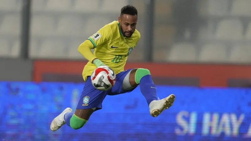 Neymar logra meterse en la prelista de Brasil para el Mundial