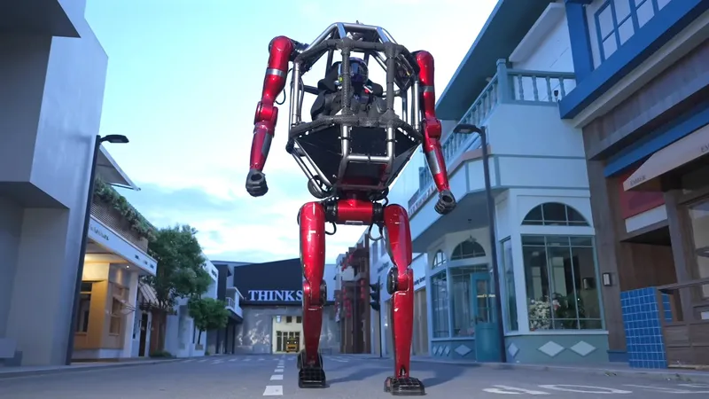 Un Transformer de la vida real: China presenta un robot mecha tripulado que cambia de dos a cuatro patas