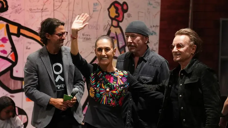 U2 y Claudia Sheinbaum juntos ¿qué hacía la banda con la presidenta de México?