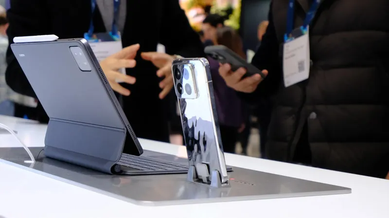 ¿Cuál es mejor regalo para una comunión: un móvil o una tablet?