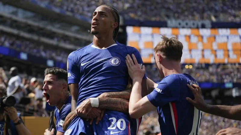 El Chelsea se pondrá duro por Joao Pedro