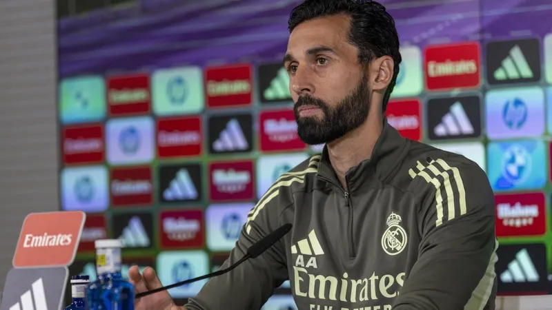 Alfombra roja de Arbeloa a Mourinho: "Es y será siempre 'uno di noi'"