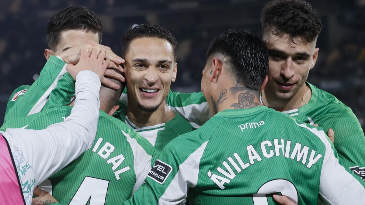 2-0: Un gran Betis resurge y vence al Villarreal