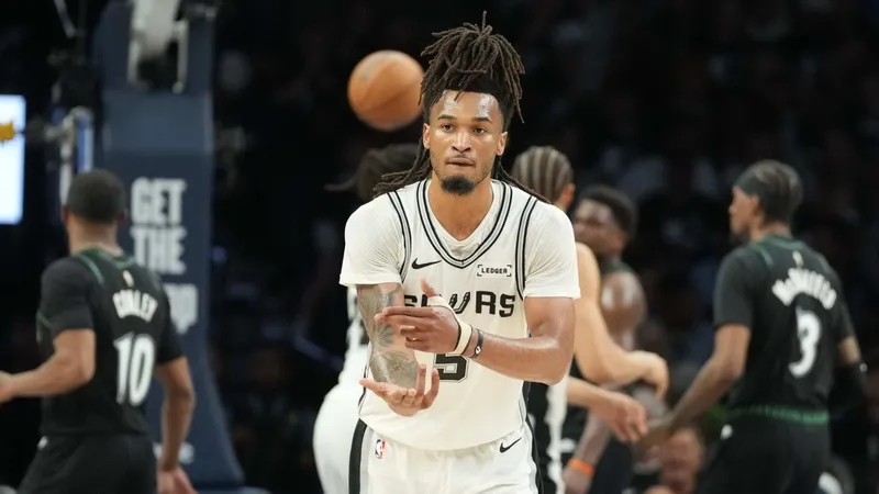 Stephon Castle acaba el trabajo para los Spurs