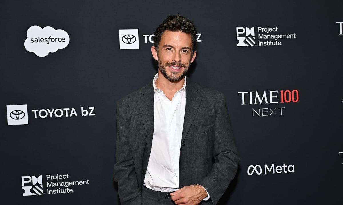 Jonathan Bailey es elegido el hombre más sexy del mundo en 2025