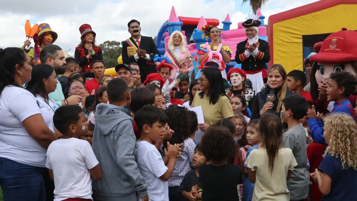 Presidenta (E) Delcy Rodríguez encabezó jornada de atención integral desde Ciudad Tiuna