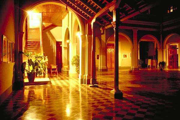 Renuevan Casa de los Tres Mundos en Granada para declararla Patrimonio Nacional