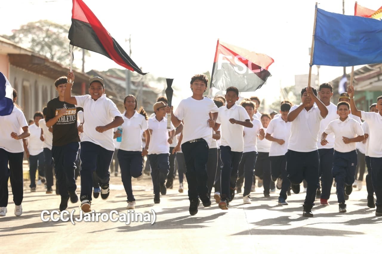 Antorcha recorre Nandaime recordando el legado del General José Dolores Estrada