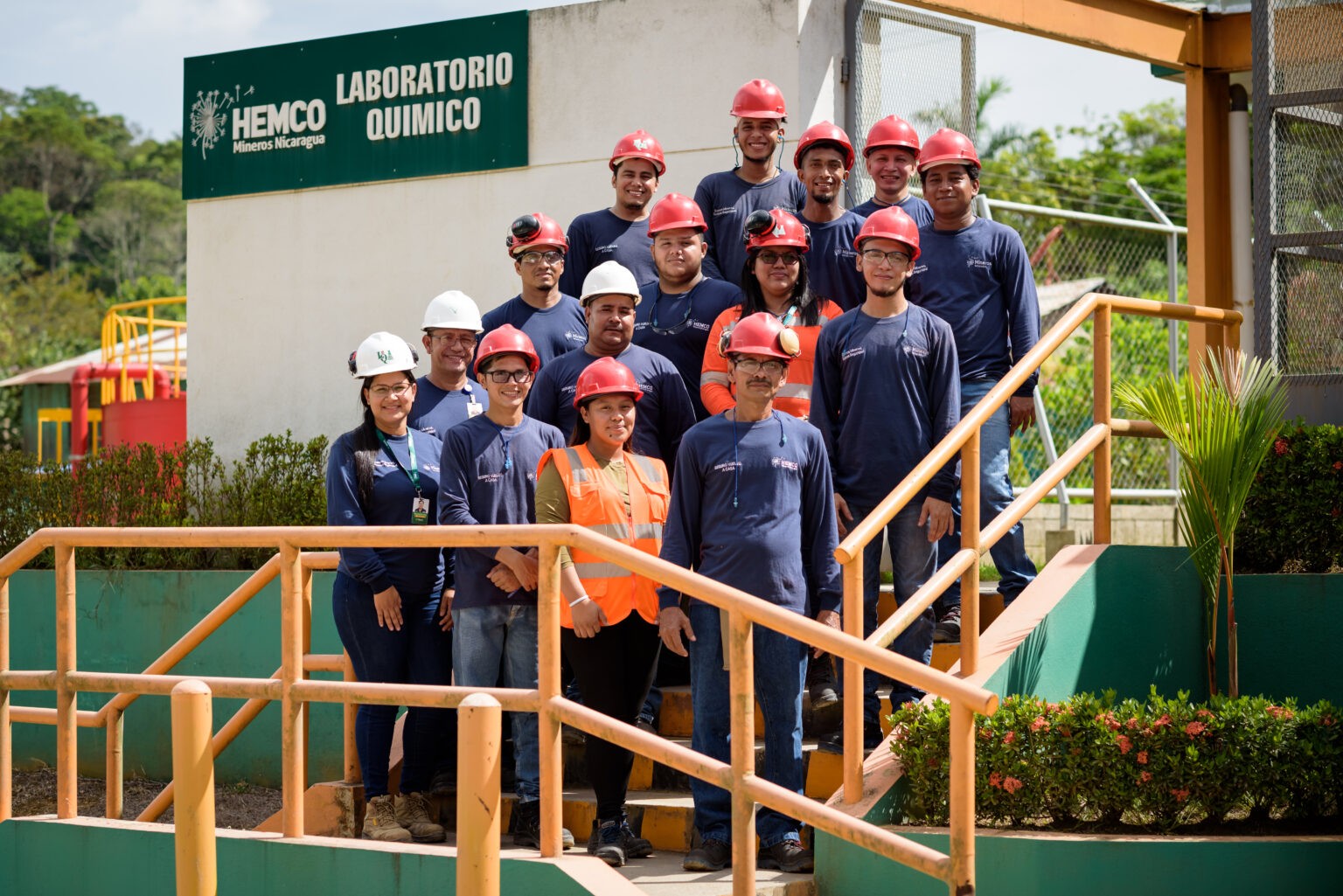 Hemco y autoridades nicaragüenses se reúnen para continuidad de proyectos mineros en el país