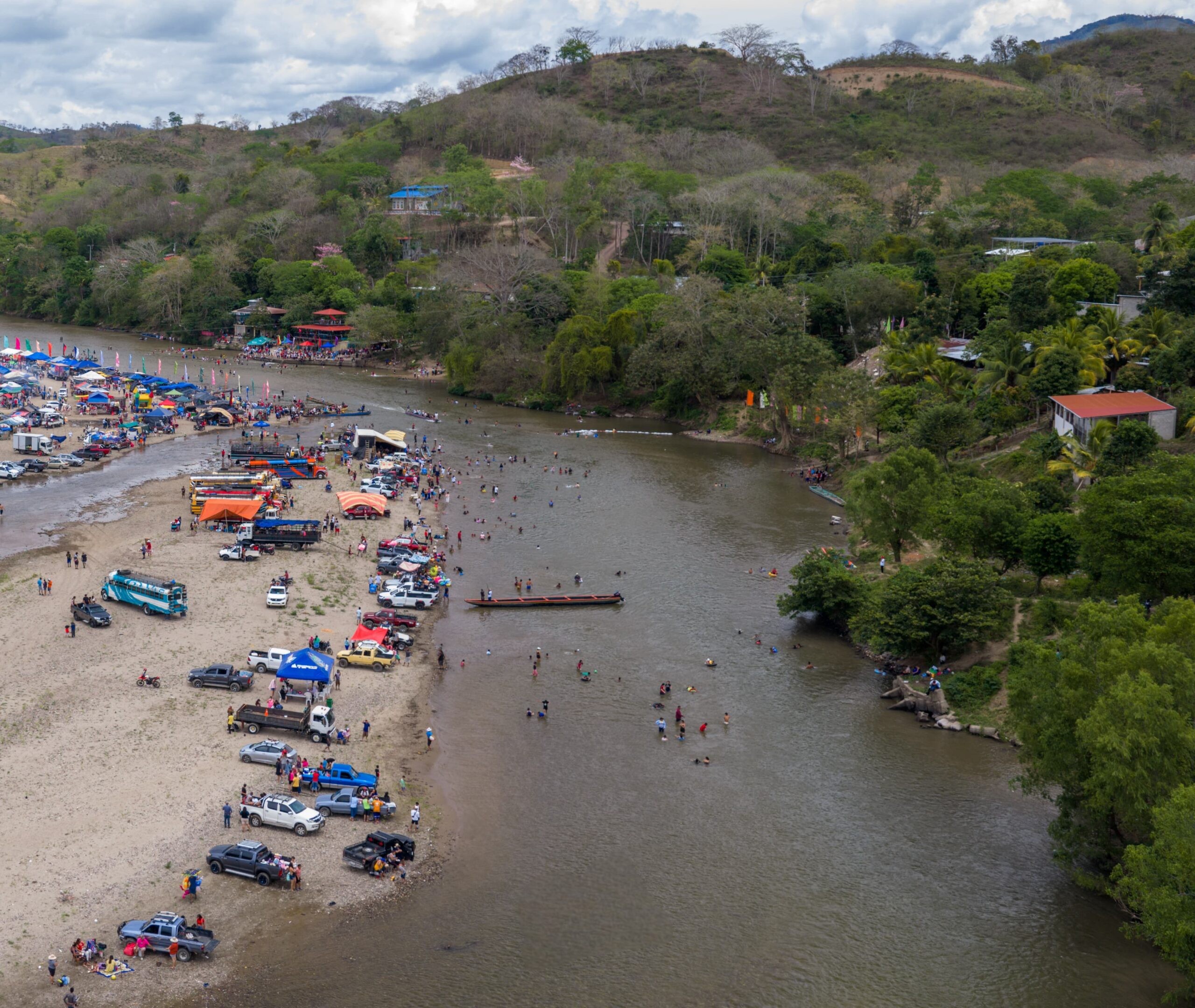 Se movilizan a 300 mil nicaragüenses en el inicio del período de Semana Santa