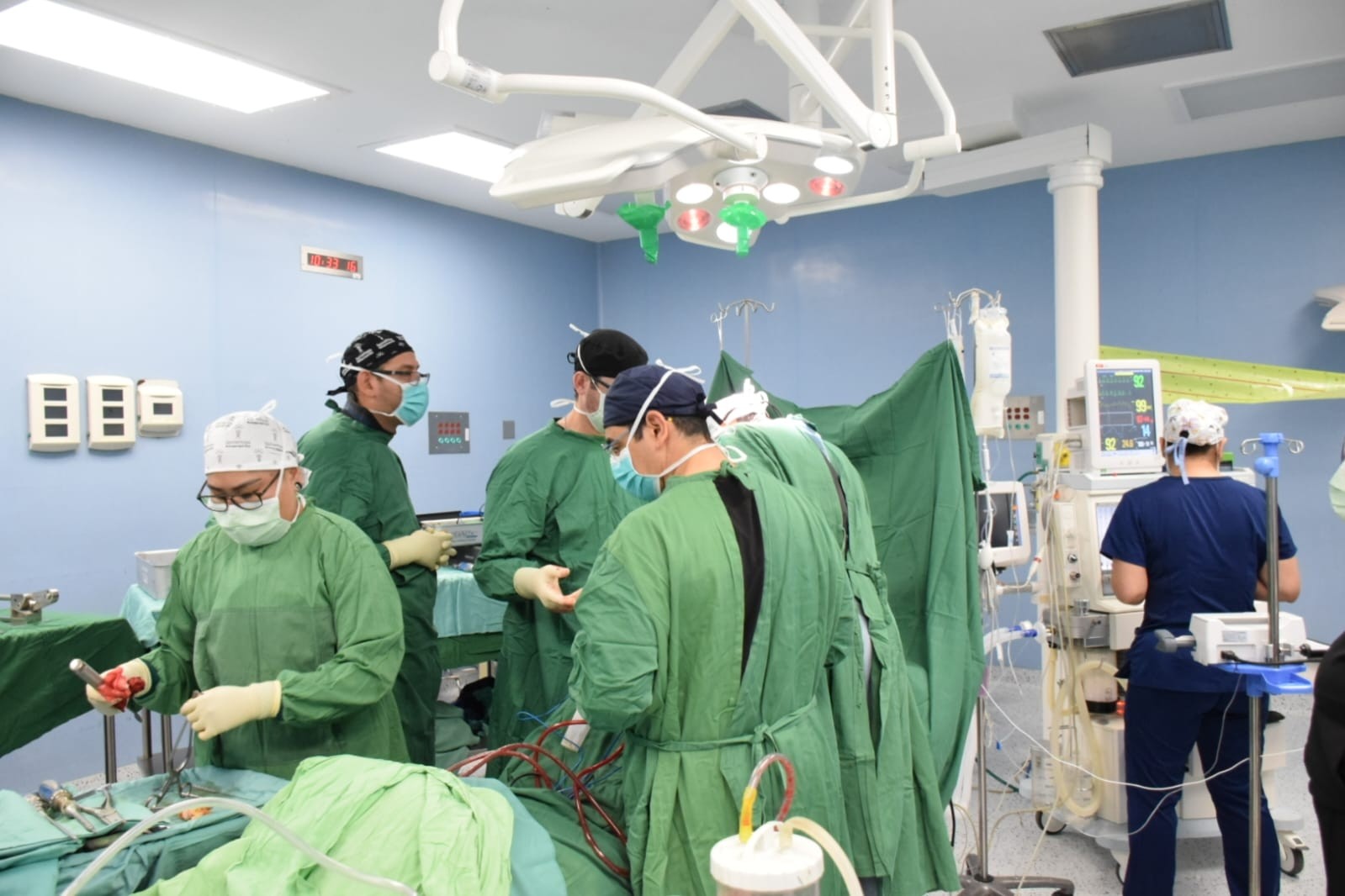 Nicaragüenses acceden a cirugías gratuitas de columna para mejorar su calidad de vida