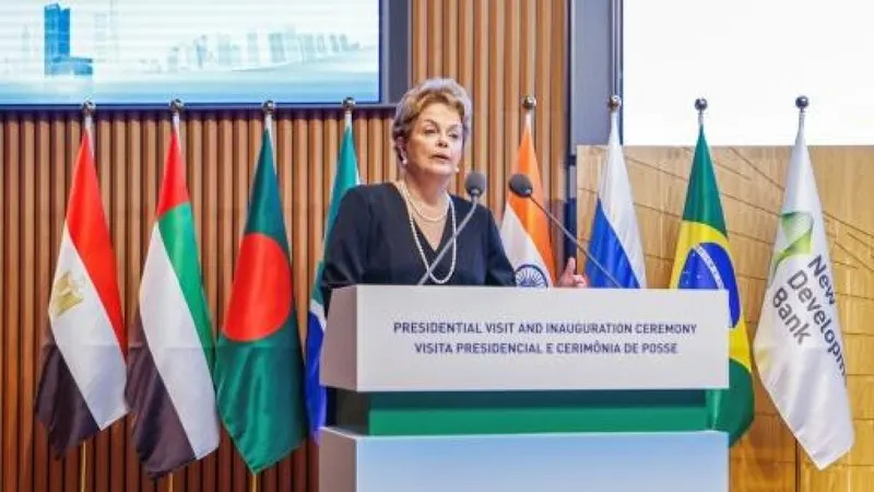Dilma Rousseff esboza la estrategia del banco de los BRICS para poder responder a las crisis globales
