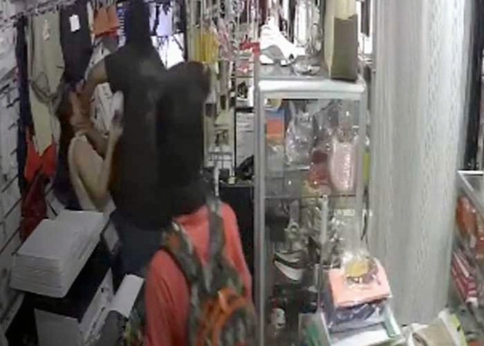 Sujetos armados roban $4 mil en una tienda de Villanueva en Chinandega