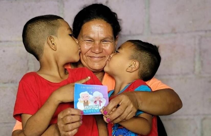 Copresidenta envía abrazo a las familias por el día del cariño