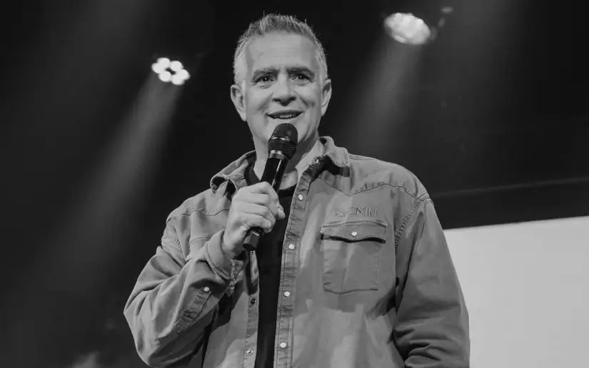 Transmite saludo especial a Melody Spencer hija del pastor David Spencer