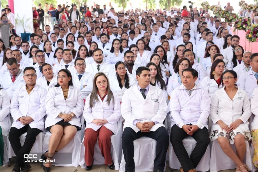 58 médicos se graduarán para brindar su servicio al pueblo nicaragüenses
