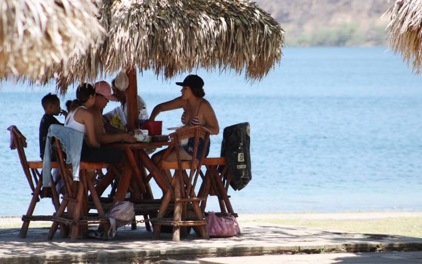 Xiloá atrae a cientos de visitantes en Semana Santa