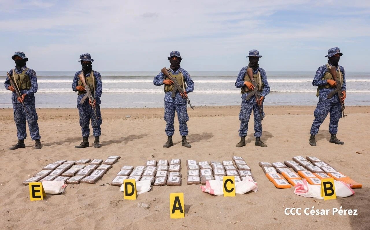 Ejército asesta golpe al narcotráfico al incautar 82 paquetes de cocaína