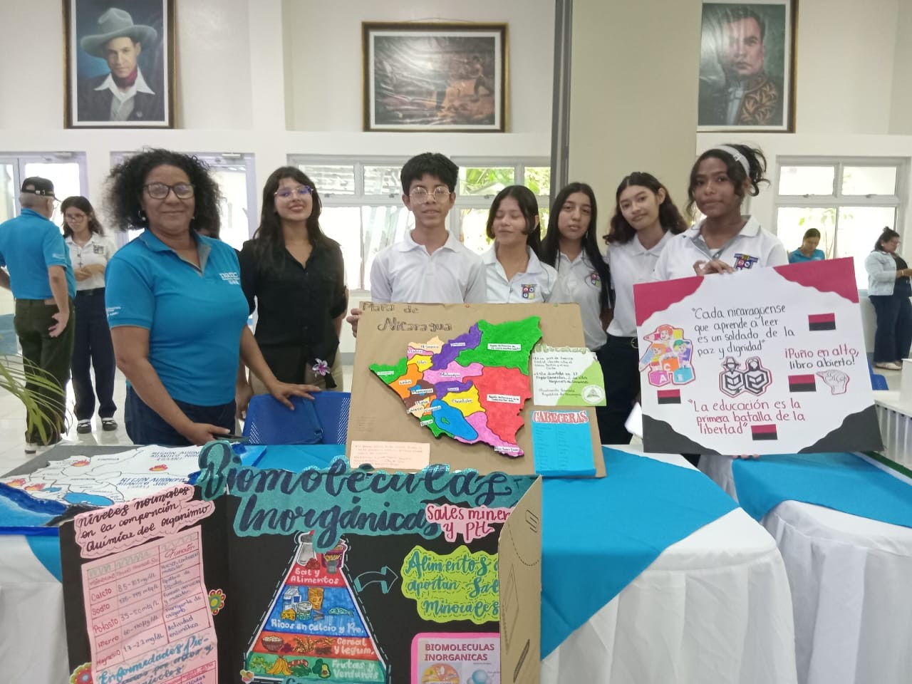 Estudiantes del Manuel Olivares demuestran talento y creatividad