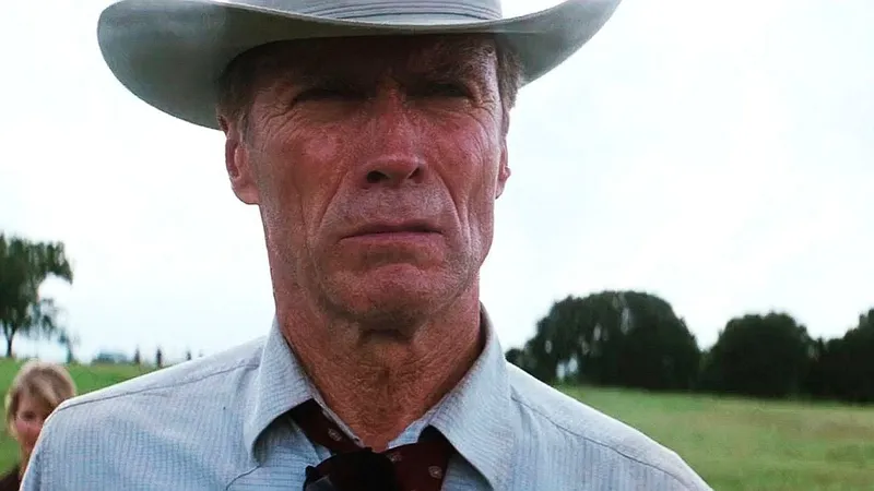 "Busca a su extra y ponle una camisa": Clint Eastwood y Kevin Costner no se entendieron en su única película juntos, pero el resultado fue perfecto