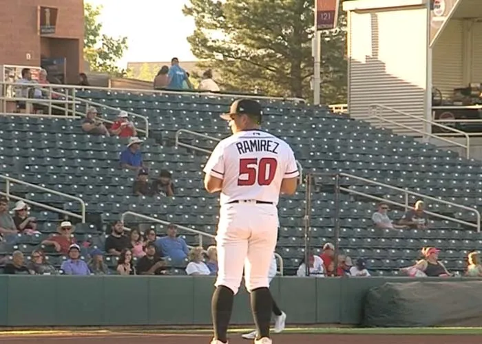 Erasmo Ramírez responde en su labor con Albuquerque en Triple A