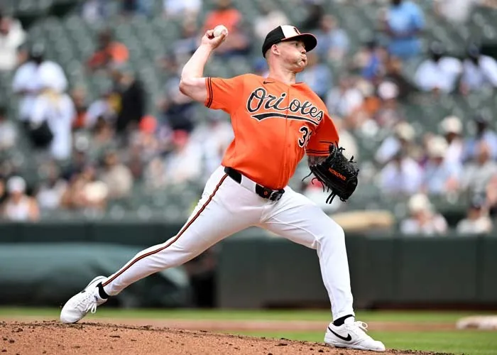 Bradish y Rutschman ayudan a Orioles a aplastar 7-0 a Yankees