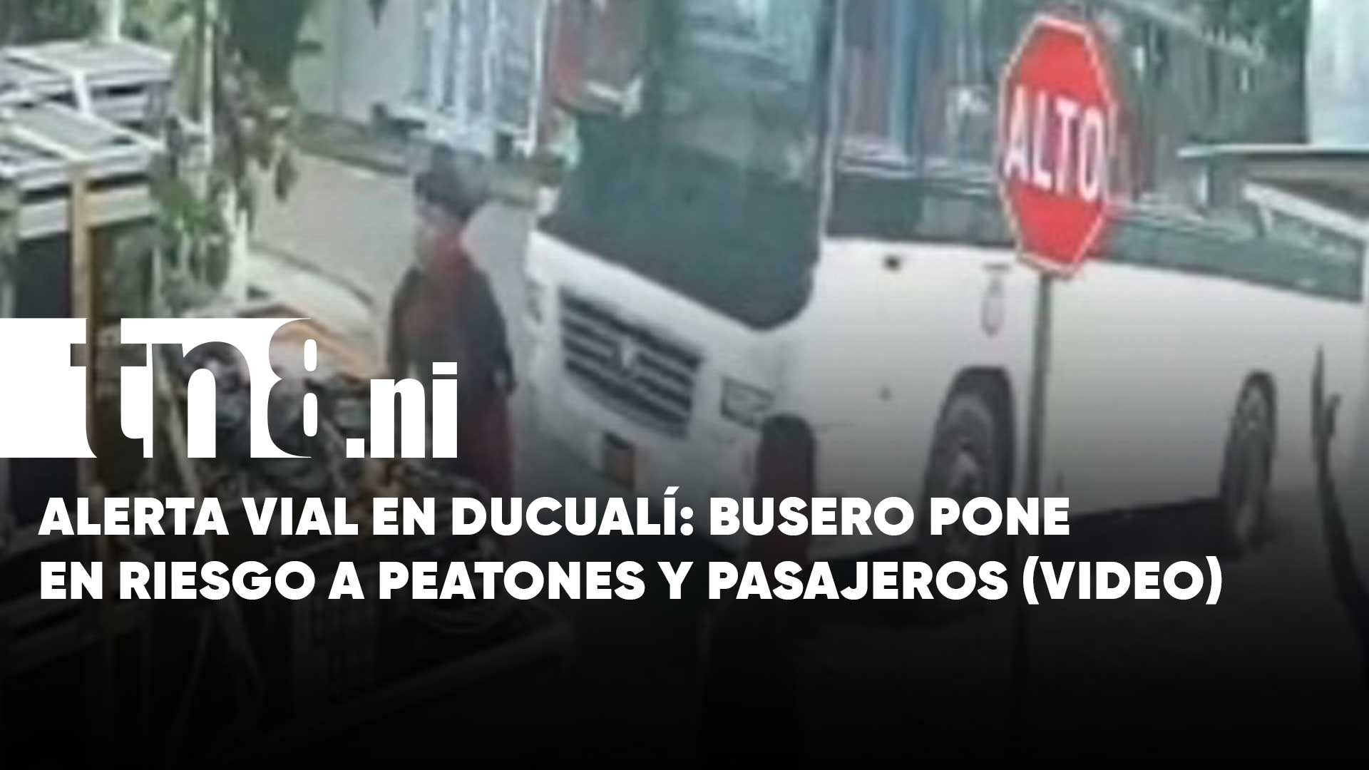 Peligro en Ducualí: Bus de Managua avanza a gran velocidad por zona en reparación...