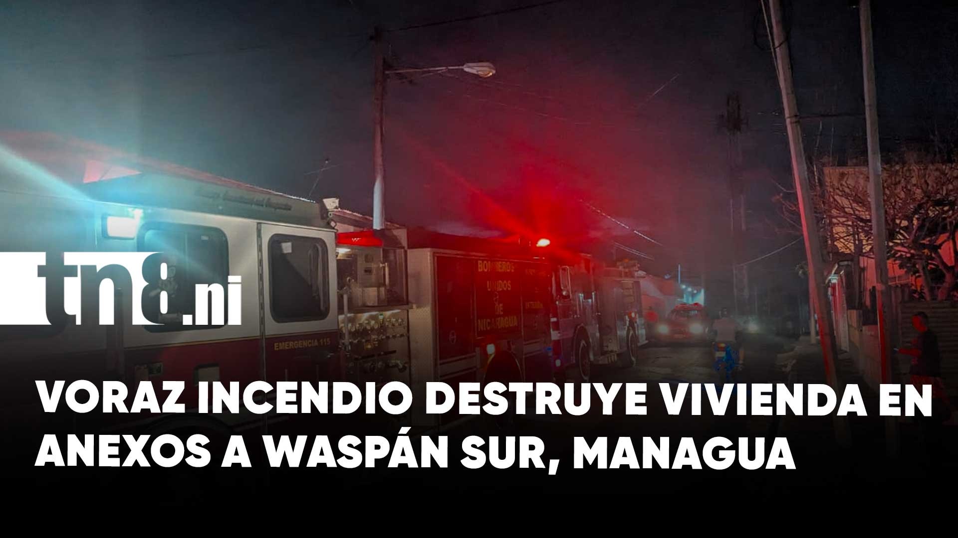 Voraz incendio deja a una familia sin hogar en Anexos a Waspán Sur, Managua