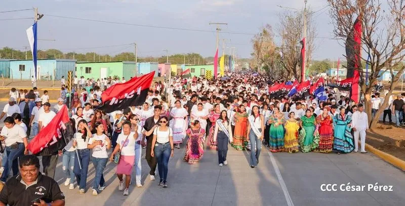 Juventud Heroica entrega de moderna pista en Managua